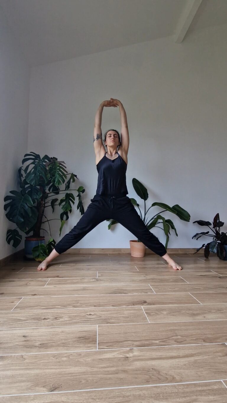 5 minutes pour dessiner les épaules et allonger la posture